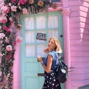 Meet your Posher, Manuela